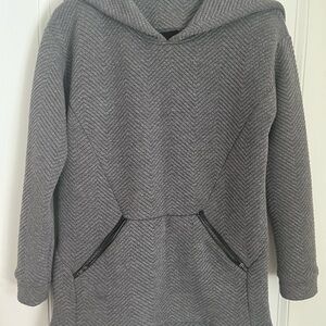 Mika & Gala Textured Gray Sweater